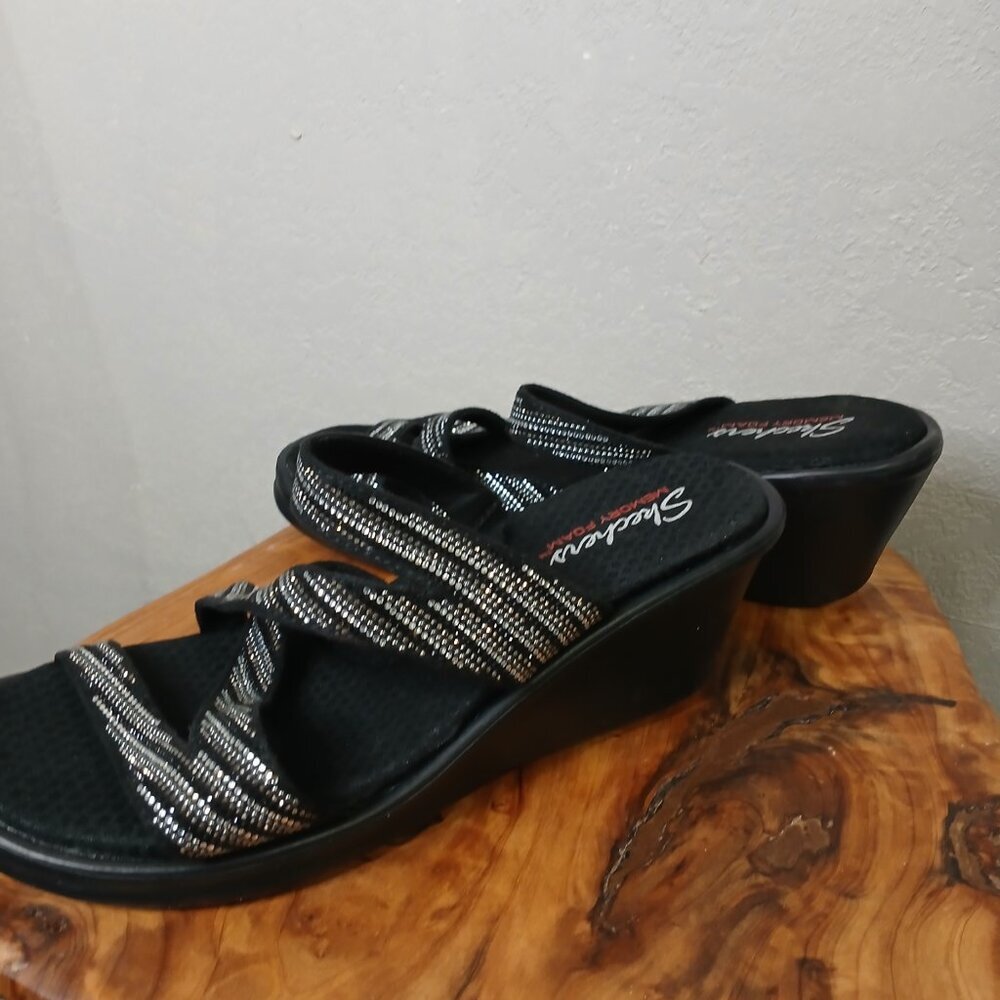 Nwt Sketchers Memory Foam Insole Beaded Slide In … - image 3